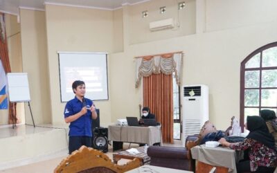 “Trainer HAFECS Memaparkan Teaching Mastery Framework (TMF) dalam Sharing Time Pro2”