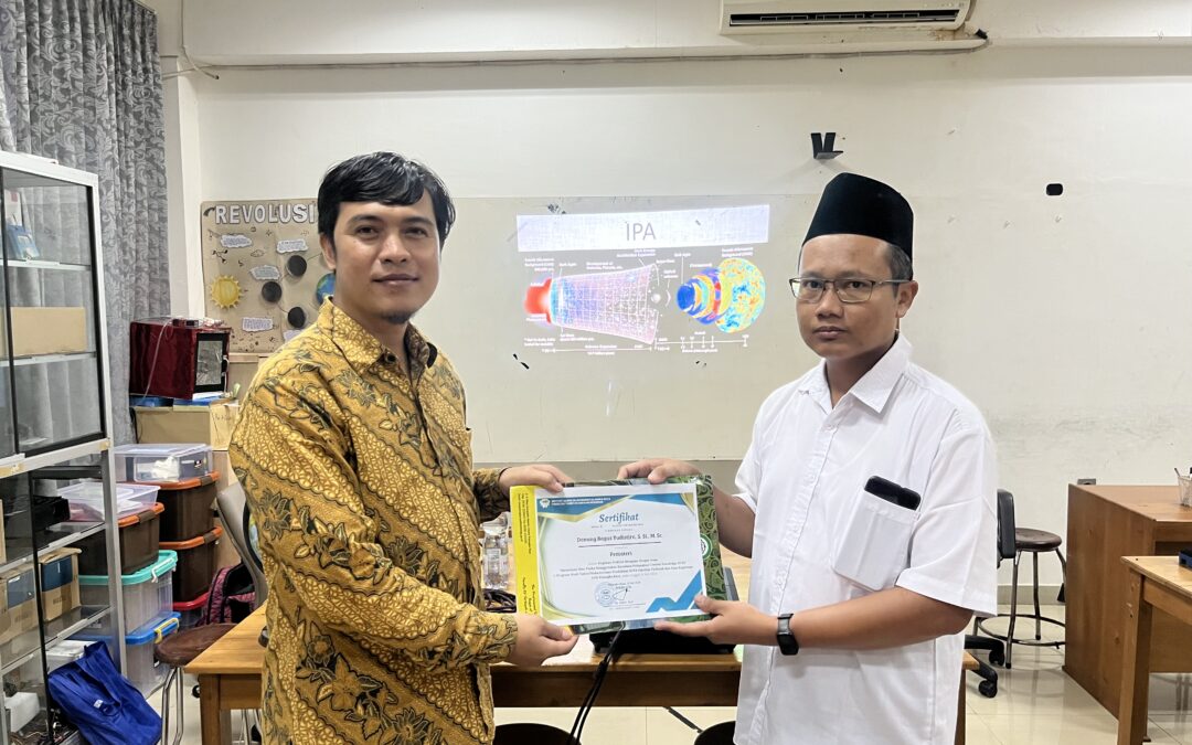 Trainer HAFECS Mengisi Kuliah Tamu Praktisi Mengajar di Prodi Fisika IAIN Palangka Raya