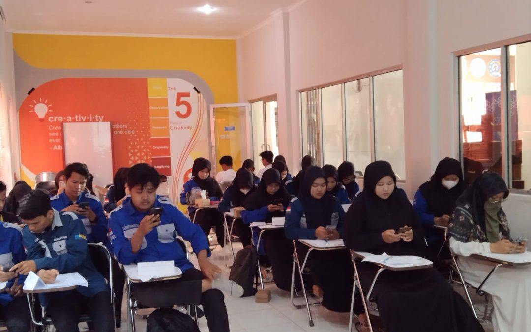 Kolaborasi HAFECS Dengan Pemuda Bakti Banua: 30 Mahasiswa Politeknik Hasnur Ikuti Workshop Perkembangan Karakter
